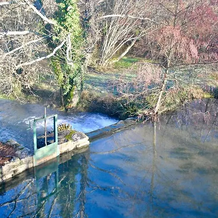 Moulin Sous La Vergne Bed & Breakfast
